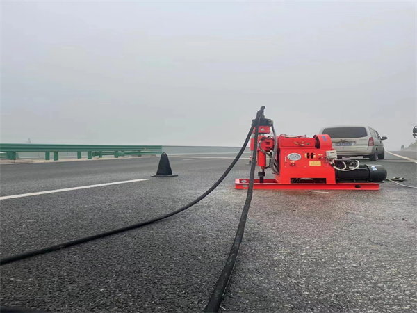 成安马路路基路面开裂下沉注浆加固灌浆